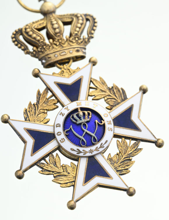 Piguet - H?tel des VentesRoyaume des Pays-Bas. Ordre d'Orange-Nassau, créé en 1892, ensemble de Chevalier Grand-Croix