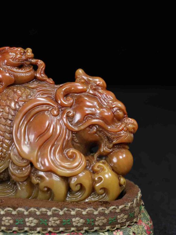 日本松町古美龍魚獻(xiàn)瑞