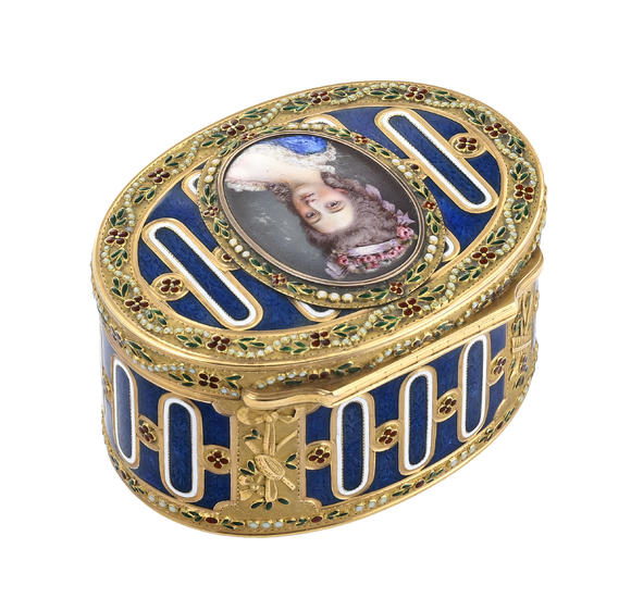 Piguet - H?tel des VentesTabatière ovale en or et émail, centré d'un portrait de Marie Antoinette en émail plein, France circa 1770, frises au décor de guirlandOval gold and enamel snuff box, Paris, circa 1770.