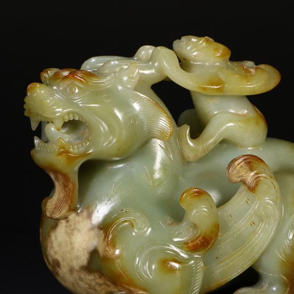 KARSON AUCTIONHan Dynasty Jade mythical feathered beast Pixiu 