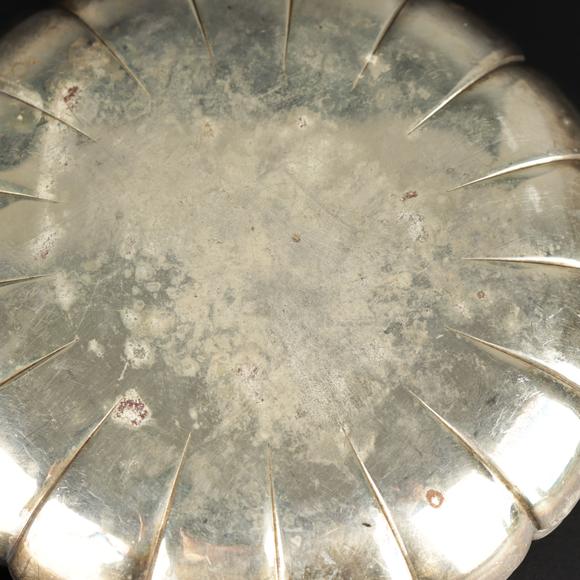 朱雀美術(shù)拍賣茶托一組