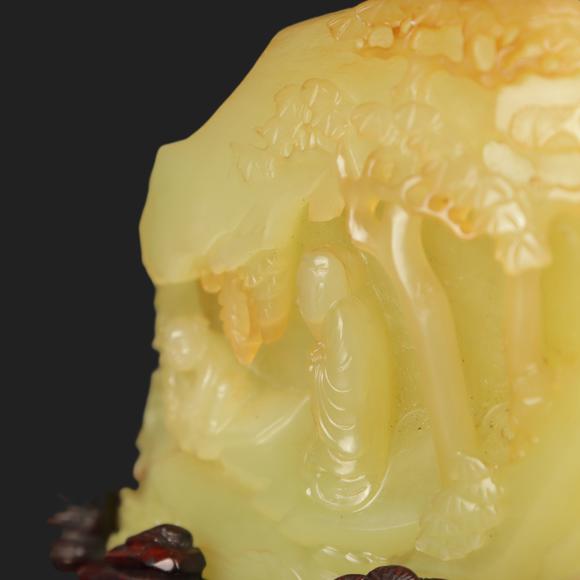 朱雀美術(shù)拍賣清 黃玉雕人物紋山子