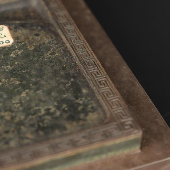 朱雀美術(shù)拍賣清 巧雕端硯（付82年發(fā)票）