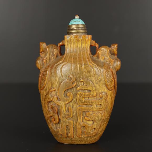 朱雀美術(shù)拍賣清 虎眼石鼻煙壺