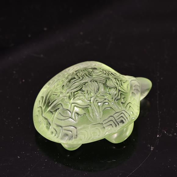 Karl s Collections IncLalique France Crystal Sidonie Turtle Green Figurine
