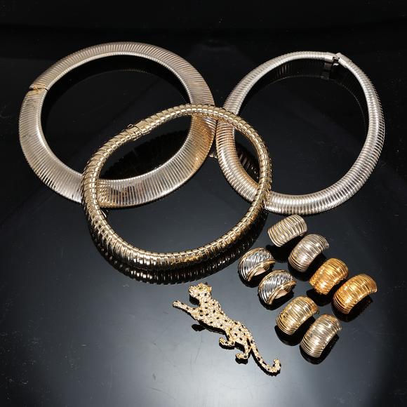Karl s Collections IncVintage 80s Tubogas Gas Pipe Style Necklace And Earrings