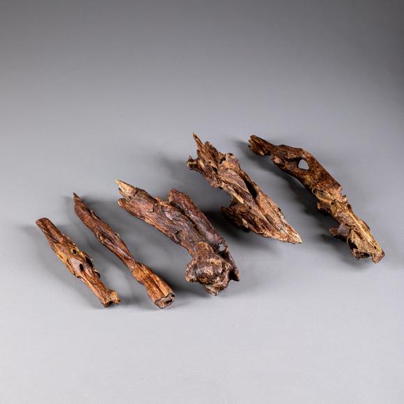 大阪美術(shù)商會沉香13點