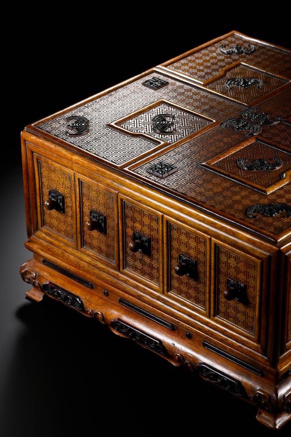 HUNG YUN ZHAI AUCTION HOUSE INC
