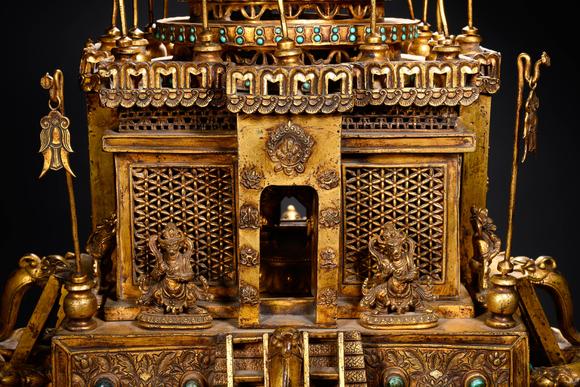 HUNG YUN ZHAI AUCTION HOUSE INCYongle Period Gilt-Bronze Gem-Inlaid Vajrabhairava (Yamantaka) Mandala