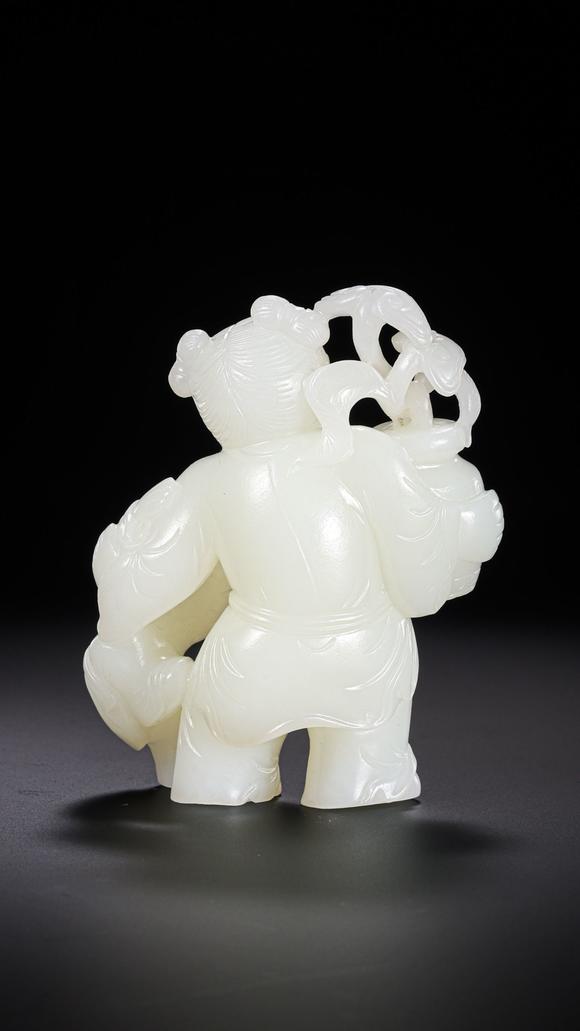 HUNG YUN ZHAI AUCTION HOUSE INCQing Dynasty White Jade 