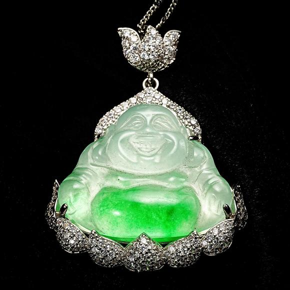 HUNG YUN ZHAI AUCTION HOUSE INCJewelry and Maitreya Ornament