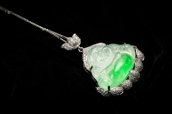 HUNG YUN ZHAI AUCTION HOUSE INCJewelry and Maitreya Ornament