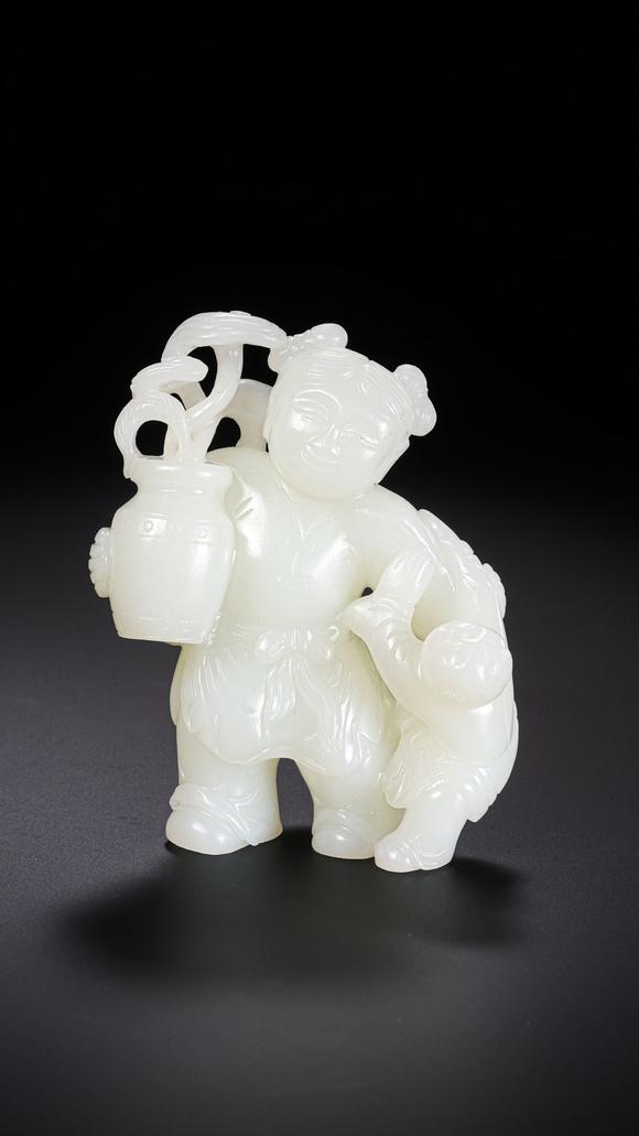 HUNG YUN ZHAI AUCTION HOUSE INCQing Dynasty White Jade 