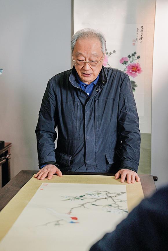 中鴻信謝稚柳（1910-1997）?梨花綬帶