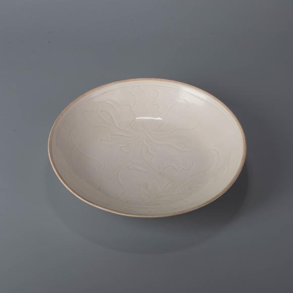 （和正堂株式會(huì)社）吉祥美術(shù)定窯 刻花盤(pán)