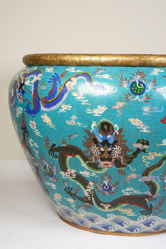 中鴻信清 銅胎掐絲琺瑯鎏金九龍缸一對(duì)