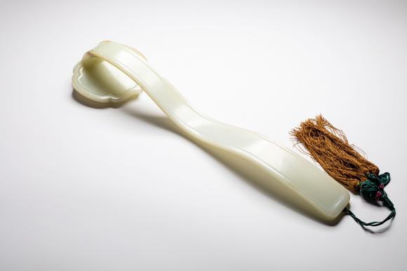 中鴻信清乾隆 白玉雕吉慶有余福壽紋如意