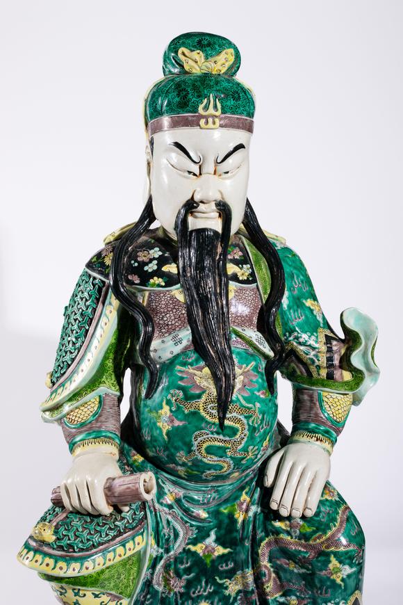 中鴻信清 五彩關(guān)公坐像