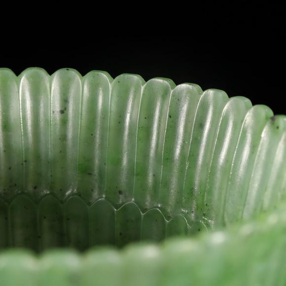 藝是拍賣清·和田碧玉菊瓣紋三足水洗