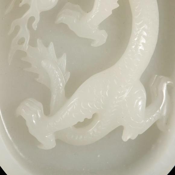 藝是拍賣白玉龍紋筆舔