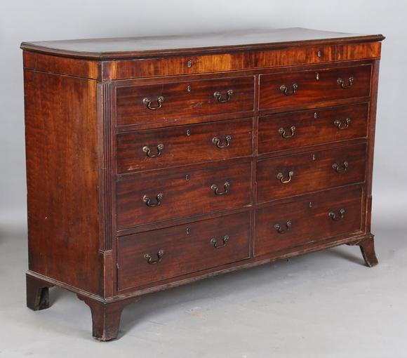 TooveysA good George III mahogany mule chest, the hinged lid above two dumm