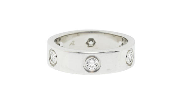 Piguet - H?tel des VentesCartier, Love, bague or gris 750 sertie de diamants taille brillant