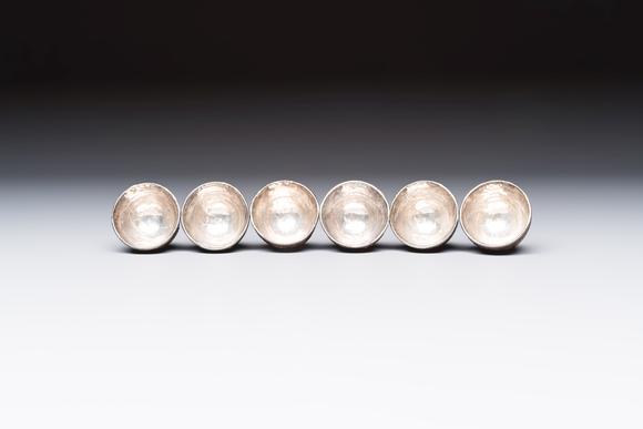 Rob Michiels AuctionsA group of 12 Chinese silver-lined coconut 'Shou 壽' bowls and cups, Wang Hengxin 王恆馨 marks, 19/20th C.