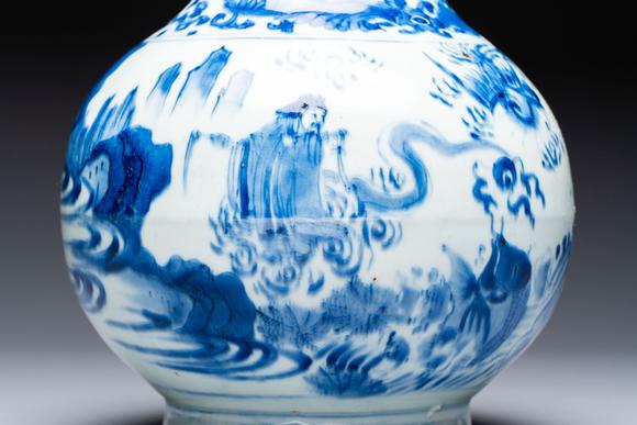 Rob Michiels AuctionsA rare Chinese blue and white bottle vase with narrative design, Transitional period