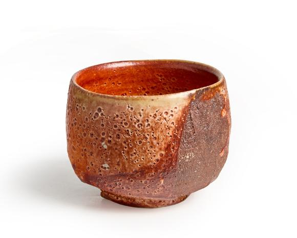 RoseberysLisa Hammond (b.1956)?

Chawan, 2021?
Soda-fired stonewa