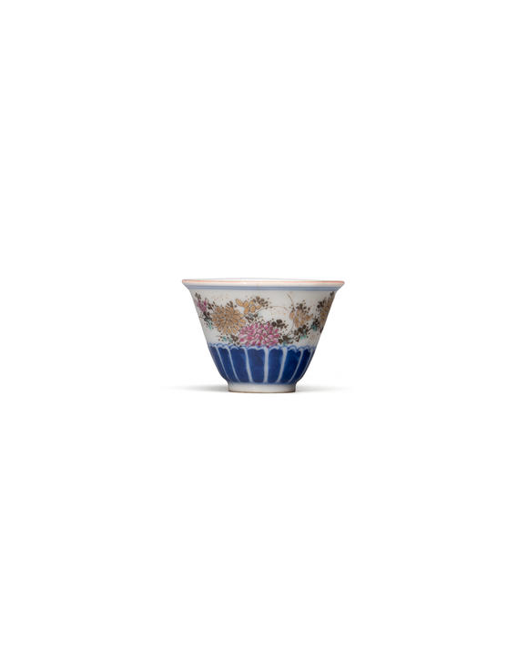 允臧齋明治時(shí)期  染付蓮瓣金菊紋杯一組五件