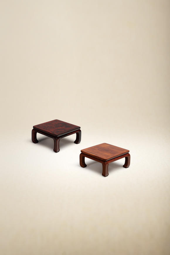 允臧齋李平 (b.1963)  小葉紫檀 / 黃花梨 小幾一組兩件