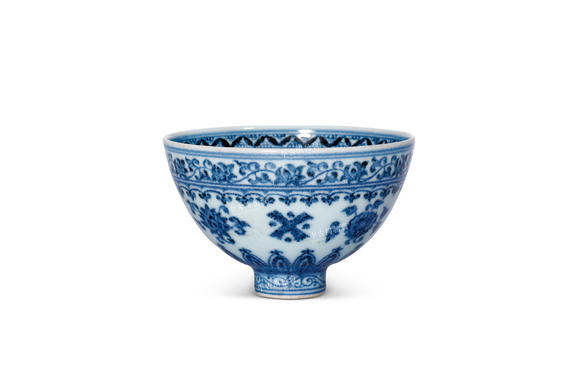 中古陶明永樂(lè)  青花蘇麻離青料纏枝花卉小雞心碗