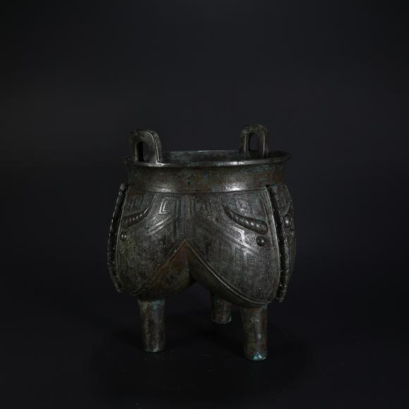 春和美術(shù)商 青銅獸面紋鬲