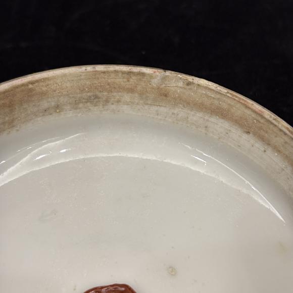 南京十竹齋粉彩人物紋蓋缸兩件