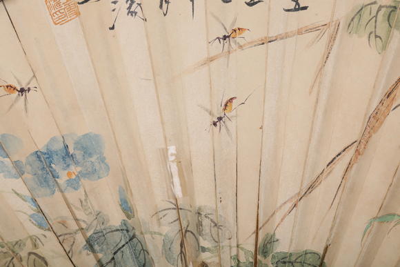 萬領(lǐng)國際王雪濤  草蟲扇面