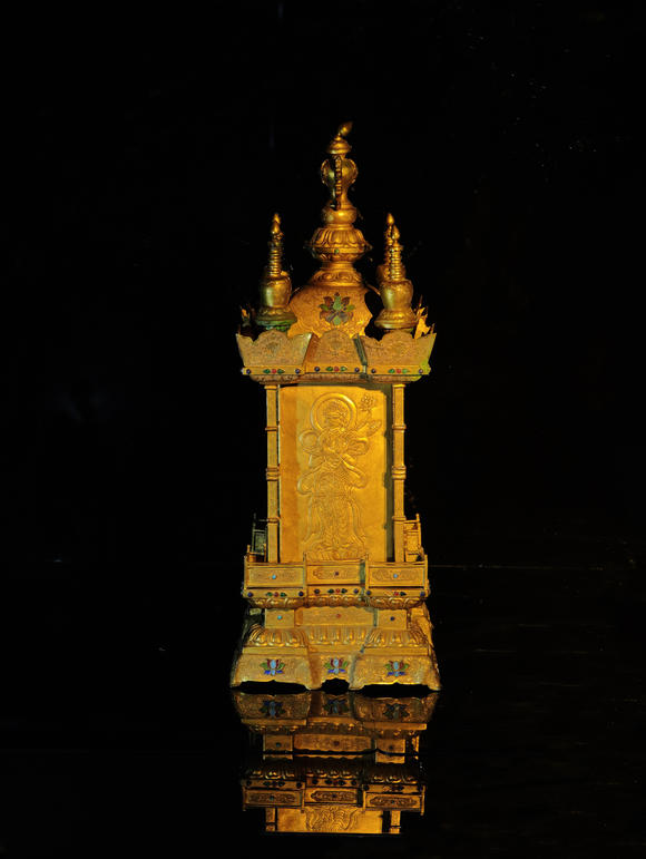 燊金堂尼泊爾紐瓦麗宮廷式銅鎏金嵌寶三面造像佛龕（喜馬拉雅藝術
