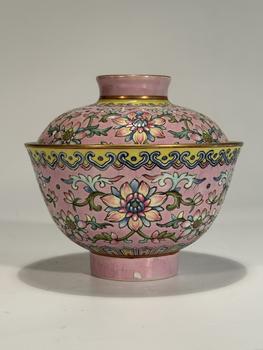 Bol couvert rose lotus, 18–19 siècle