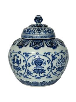 A Chinese lided Blue&White jar, Ming Dynasty Pr.