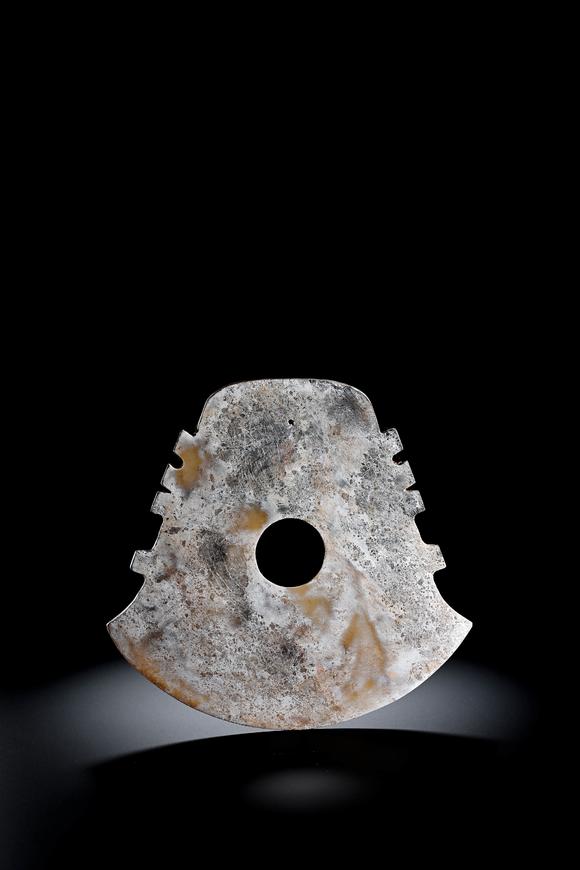 Cascade'sShang Chu kuo Yu Shuo | 商 出廓玉鉞