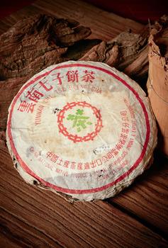 80年代勐海茶廠7542-88青（原筒）