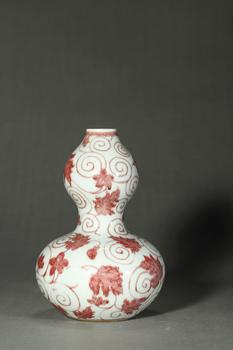 清雍正 釉里紅葫蘆瓶
