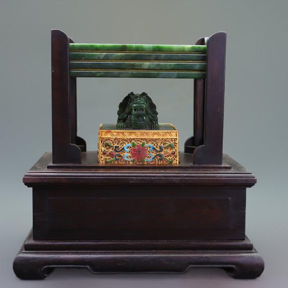 東京蕓術(shù)|關(guān)西古藏—薈萃雜項(xiàng)專(zhuān)場(chǎng)和田碧玉太子書(shū)冊(cè)印一套