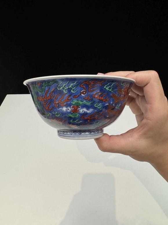 中国古美術 旧蔵 清代 鍍金銅蟠龍碗 双龍戲珠 鏨刻酒碗 茶碗 精銅製 古美味 古董文玩_古董文玩拍卖_古董文玩鉴定估价_易拍全球古董文玩拍卖