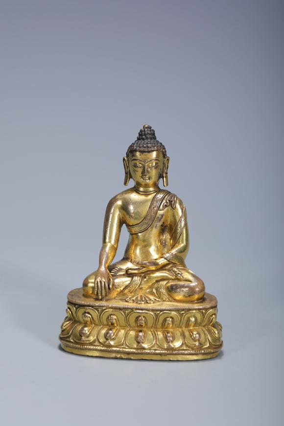 SEAVIEW AUCTIONS PTY LTD Fine Chinese antique 18th century carved bronze golden bodhisattva statue 