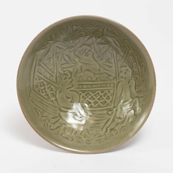 A Carved Yaozhou Celadon 