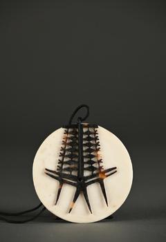 Tema breastplate in shell and tortoiseshell, New G…