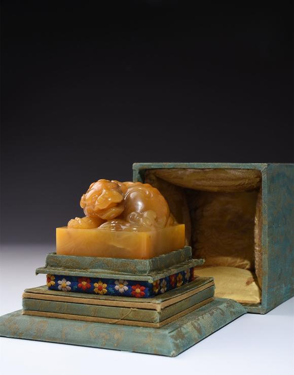 北京寶蘊(yùn)|北京寶蘊(yùn)2026年第133期藝術(shù)品拍賣會(huì)舊藏螭虎鈕田黃老料印章：莊敬日強(qiáng)