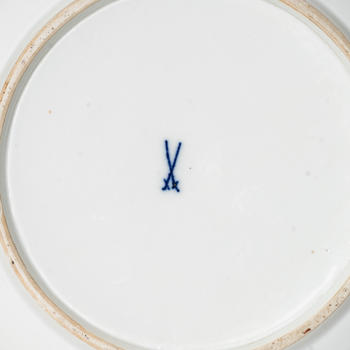 A plate from the dinner service for Field Marshal Burchard Christoph von Münnich.