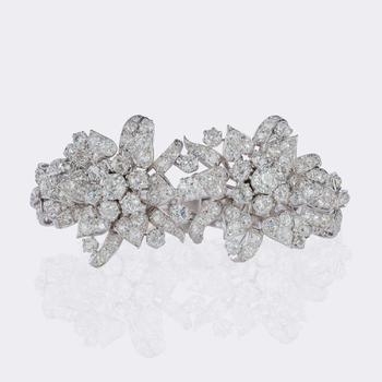 Highcarat Belle Epoque Old Cut Diamonds Bracelet.