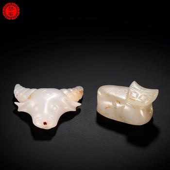 明 玉牛首、玉臥牛一組
